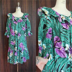 Vintage 1980s Mumu Dress with Pocket, Hilo Hattie Hawaii Tiki Floral Print